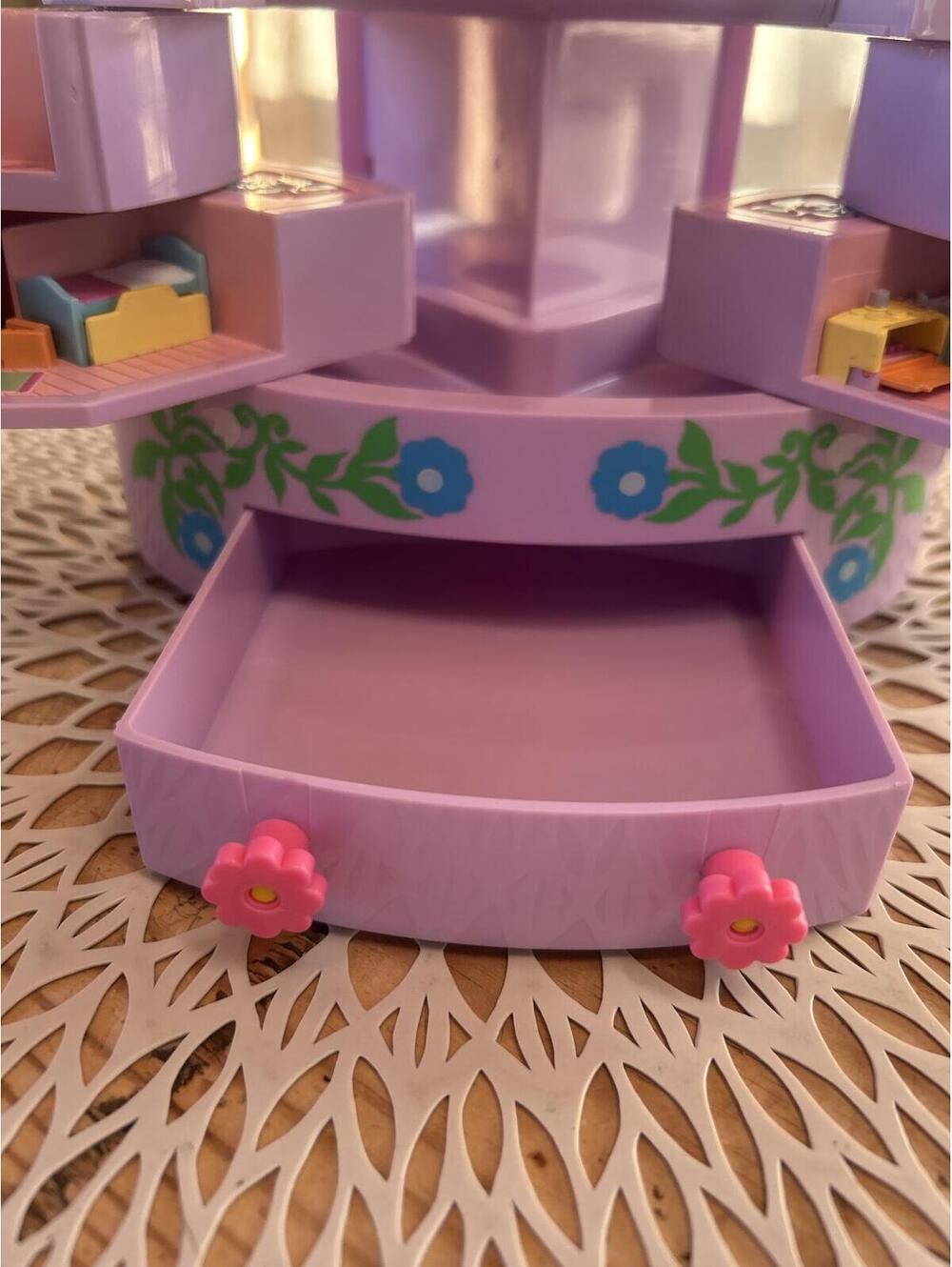 Polly Pocket Pull Out Playhouse - Picture 8 of 8